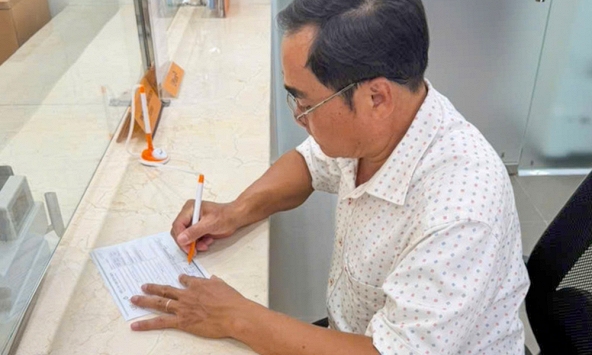 Công an xác minh giao dịch chuyển khoản 747.500.000 đồng giữa Nguyễn Thị Phương Hoa và Trần Văn Phúc: 1 người được mời đến ngân hàng làm việc