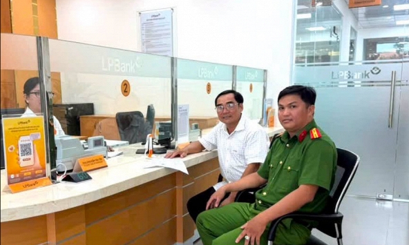 Điều tra giao dịch chuyển khoản 747.500.000 đồng của Nguyễn Thị Phương Hoa đến tài khoản LPBank, công an khẩn trương xác minh