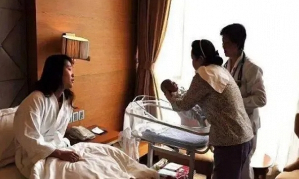 Sau khi vợ sinh con, 3 hành vi này của người chồng là tàn nhẫn nhất, điều cuối thật sự chạnh lòng