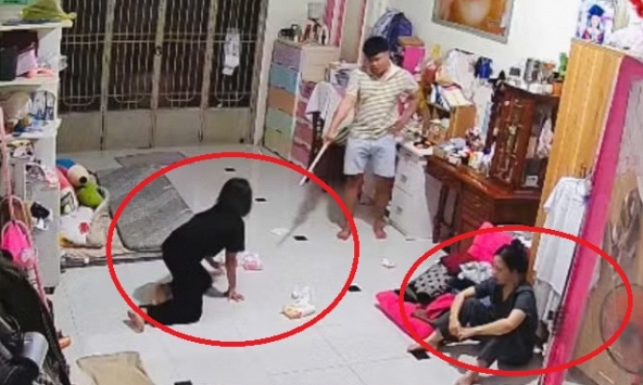 Con gái bị nhân tình của mẹ bạo hành dã man: Bố ruột lập tức chạy về nhà, đối tượng đã lên công an phường