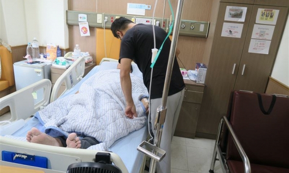 Ngày càng nhiều người tử vong vì ung thư phổi, bác sĩ nói thẳng: 4 việc làm buổi sáng 'phá phổi' nhanh hơn hút thuốc