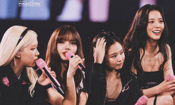 Vogue nhìn lại 10 năm BLACKPINK: 4 cô gái 'sến' giờ là những nữ hoàng không thể lật đổ