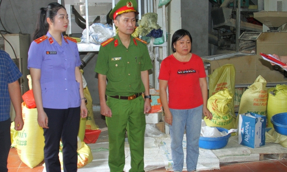 Ra quyết định khởi tố hình sự chủ hộ kinh doanh Phan Thị Lan SN 1971