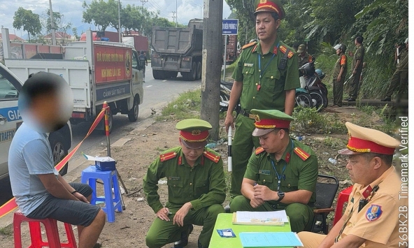 Công an kiểm tra 162 shipper, nhân viên, người chơi game...
