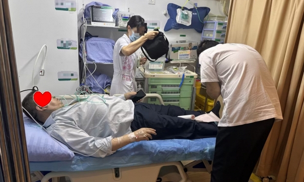 Người đàn ông sống lành mạnh vẫn ung thư tuyến tiền liệt giai đoạn cuối, bác sĩ: Tuổi nào thấy 3 thứ cũng phải khám ngay
