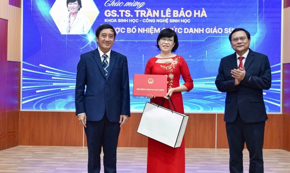 Trần Lê Bảo Hà theo đuổi hướng phục hồi nội mạc tử cung