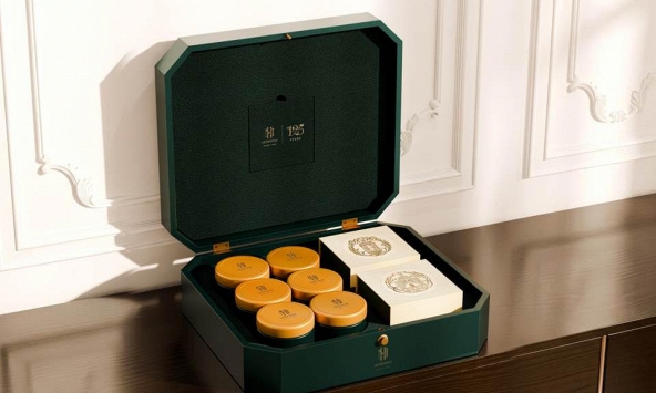 Bánh Trung thu cao cấp vào mùa, 'bóc giá' loạt bánh giá tiền triệu: Từ nguyên liệu đến bao bì có gì đặc biệt?
