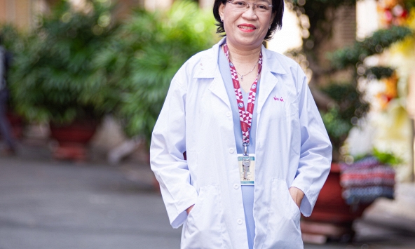 GS.TS Trần Lê Bảo Hà nghiên cứu ống ghép mạch máu đường kính nhỏ