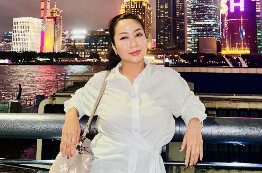 Ốc Thanh Vân rời Việt Nam