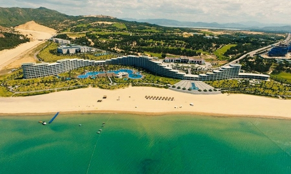 Dự án 20.000 tỷ đồng bên bờ biển miền Trung: Rộng 1300ha, có hồ bơi, có sân golf, hai lần nhận danh hiệu 'hàng đầu Việt Nam'