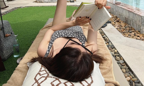 Nữ diễn viên đình đám cưới phải thiếu gia rởm keo kiệt đến phát sợ, vừa cưới vài ngày đã cãi nhau to