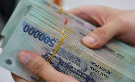 Vừa giao dịch thành công 201.000.000 đồng tới tài khoản VPBank của 'Nguyen Duc Lo', người đàn ông SN 1978 lập tức báo công an