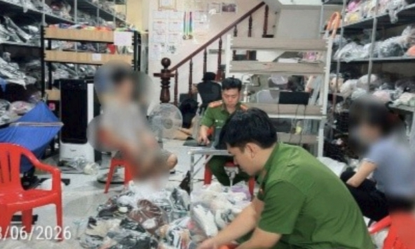 Công an đồng loạt kiểm tra, xử phạt nhiều hộ kinh doanh vì hành vi này