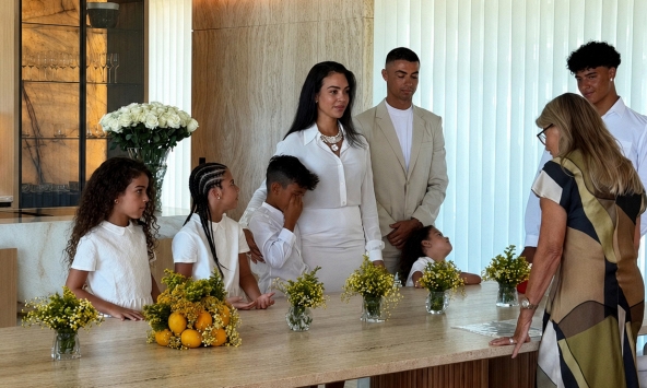 Đằng sau lễ cưới của Cristiano Ronaldo 