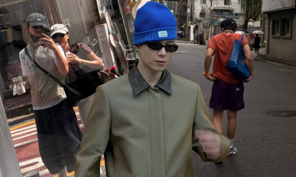Việt Nam mới có 1 cặp đôi tự nhận là Timothée Chalamet và Kylie Jenner, đi Hàn mặc cũng đẹp phết chứ đùa!