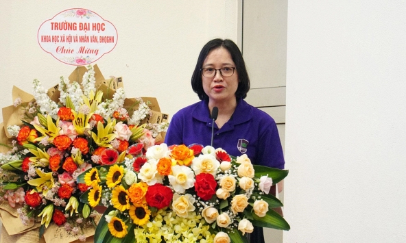 Dùng AI trong giờ Ngữ văn mà không để máy nghĩ thay học sinh