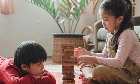 Hãy cảnh giác với những đứa trẻ 'quá ngoan ngoãn'!