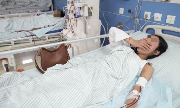 5 người một nhà cùng mắc suy thận: Bác sĩ vạch trần bí mật gia đình khiến ai nấy đều hối hận