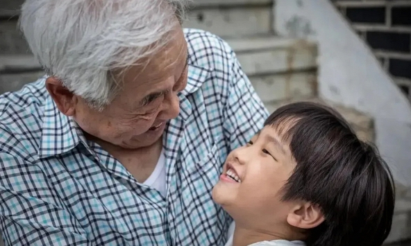 Đừng vội trách ông bà nuông chiều cháu! 3 sự thật này cha mẹ nào cũng nên đọc
