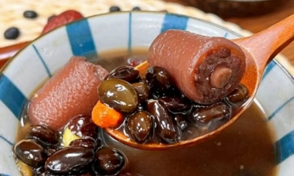 Loại hạt được ví như 'vàng đen' dưỡng thận, tốt từ mắt tới tóc, tim mạch, ngoại hình: Chợ Việt vài chục nghìn cả cân