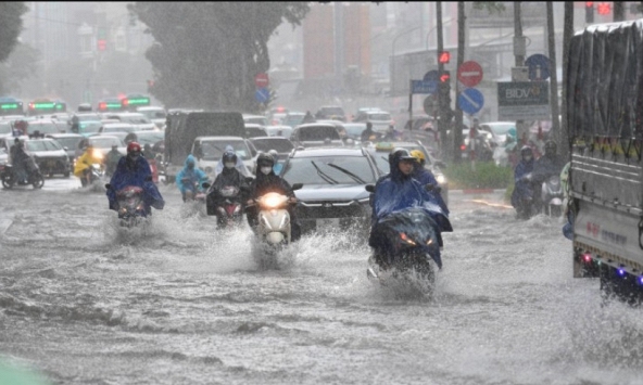 Cảnh báo mưa lớn diện rộng, người dân các tỉnh miền Bắc, Thanh Hóa và Nghệ An đặc biệt lưu ý