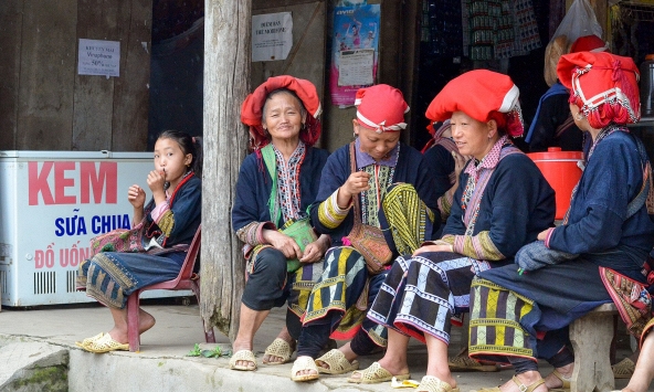 Chọn người có uy tín vùng dân tộc thiểu số không phân biệt giới