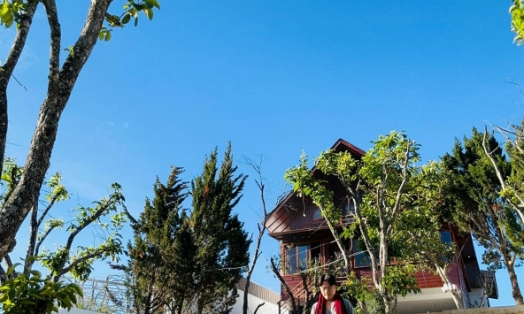 Nhà gỗ 2 tầng của MC Đại Nghĩa