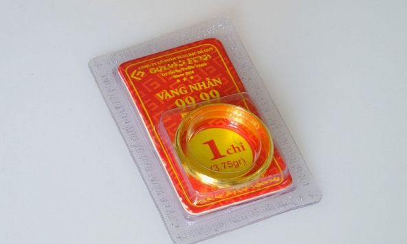 Công an xác minh 1 chỉ vàng nằm chơ vơ bên đường, có liên quan tới Nguyễn Thúy Hiền SN 2003