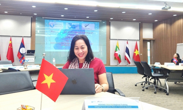 Tiến sĩ Lê Thị Tưởng với trăn trở nâng cao nhận thức an toàn thực phẩm cho học sinh, sinh viên