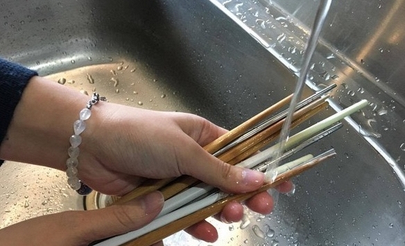 5 loại đũa nếu có trong nhà phải vứt bỏ ngay, còn dùng là còn tự 'đầu độc'