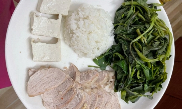 Ăn kiểu này, người đàn ông 40 tuổi trút bỏ 30kg mỡ thừa, thoát cảnh tiểu đường và nguy cơ chạy thận