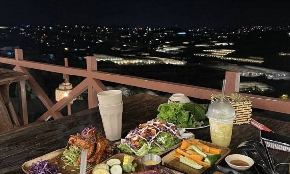 Chuyến đi Đà Nẵng của 1 cô gái đang xôn xao MXH: Muốn hiểu 1 người đàn ông, hãy đi du lịch cùng anh ấy