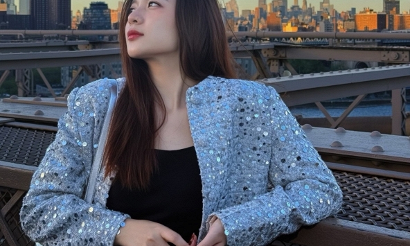 MC Phương Thảo phiền lòng chuyện yêu, đăng đàn tâm sự giữa đêm
