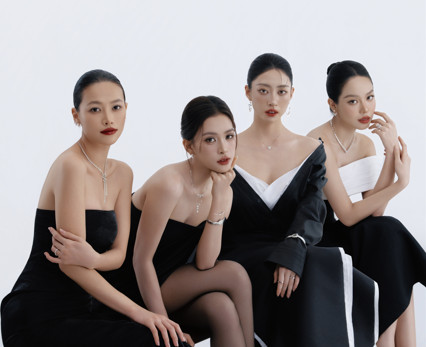Bốn nàng hậu Việt trong cùng một khung hình: Mỗi người một khí chất, không ai lặp lại ai