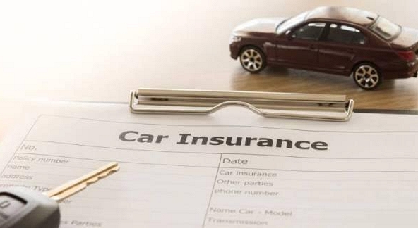 Tạp chí Trung Quốc đặt dấu hỏi khi các hãng xe tự làm luôn bảo hiểm