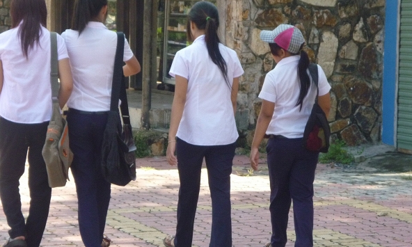 Ưu tiên trẻ em gái trong tiêm HPV miễn phí là lựa chọn hợp lý