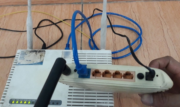 Lời khuyên cho các gia đình không tắt và rút điện WiFi, vẫn để 24/24