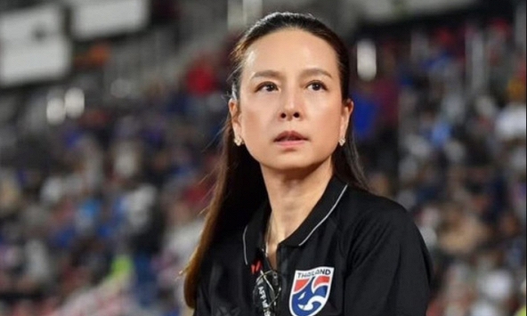 Madam Pang gây chú ý với hành động quan trọng ngay sau khi tuyển Thái Lan mất cúp vào tay Việt Nam