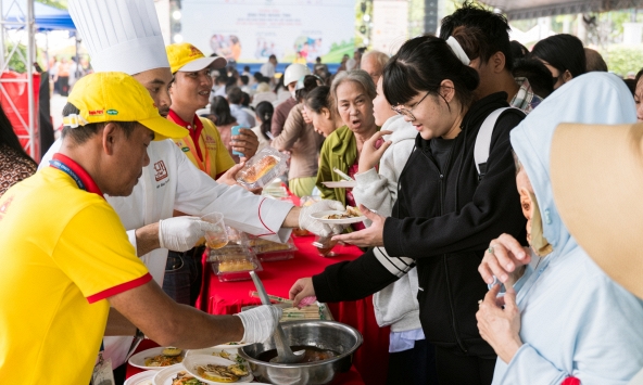 Chương trình Bình Phú Nghĩa Tình: Trao một bữa ăn xanh, gieo thêm niềm hi vọng 