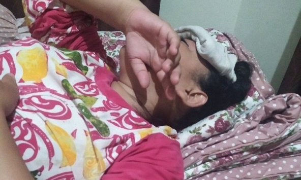 Người phụ nữ 60 tuổi bất ngờ phát hiện nhiễm HIV, bật khóc: 'Mùa thu ai chẳng ngứa da'
