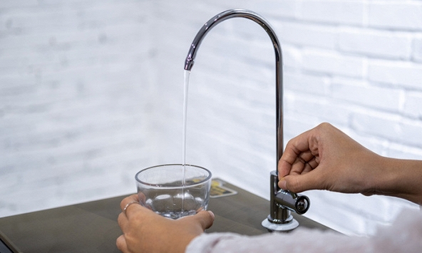 Có nên rút điện máy lọc nước vào ban đêm không? Thì ra bấy lâu rất nhiều người hiểu sai