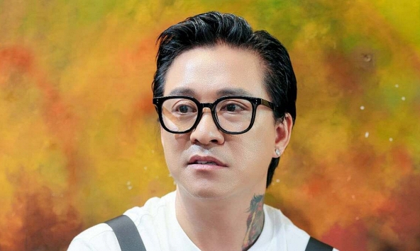 Tuấn Hưng hủy show, tự test chất cấm trước khi công khai đưa vợ và 3 con sang Mỹ định cư