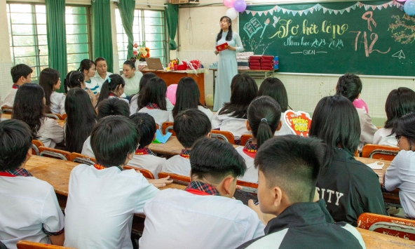 Phụ cấp nhà giáo 20–80%, nghỉ thai sản vẫn không được tính hưởng