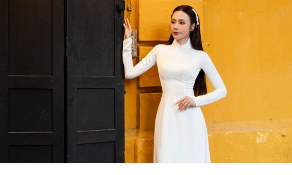 Ngắm trọn nhan sắc tựa 'nàng thơ' của Hoa hậu Tô Diệp Hà trong bộ ảnh đón Tết Độc lập