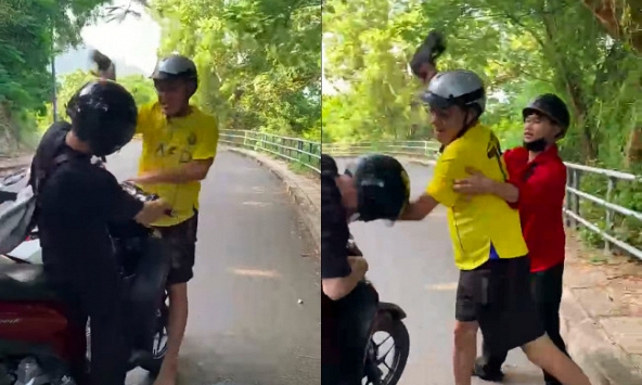 Người đàn ông cầm dép, mũ bảo hiểm đánh nam du khách: Công an vào cuộc xác minh