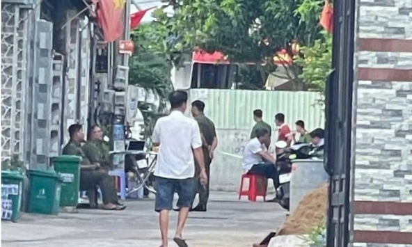 Thảm án khiến 4 người trong gia đình tử vong: Nghi phạm trèo vào nhà bạn gái, bị người cha đuổi