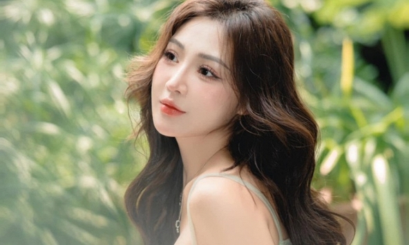 Nhan sắc và học vấn của Á khôi Hà Nội Nguyễn Thu Trà