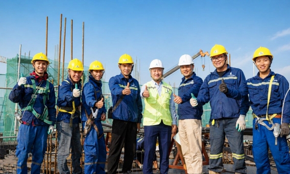 Thiết lập đội ngũ hơn 100.000 công nhân cơ hữu từ số 0, VinCons tạo chuẩn mới trên thị trường xây dựng