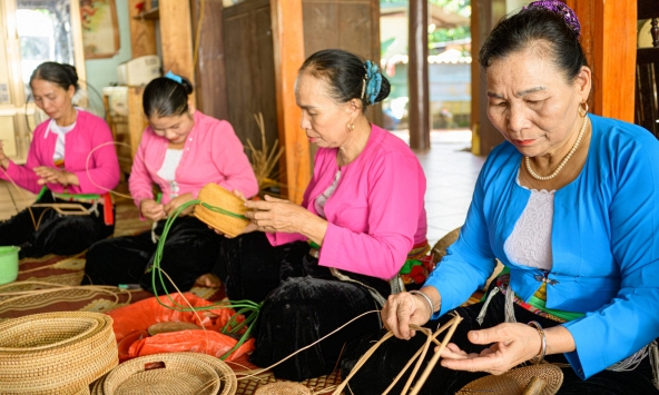 Từ 2.000 đồng mỗi ngày đến quỹ 225 triệu đồng: Cách CLB Liên thế hệ tự giúp nhau tạo vốn hỗ trợ sinh kế