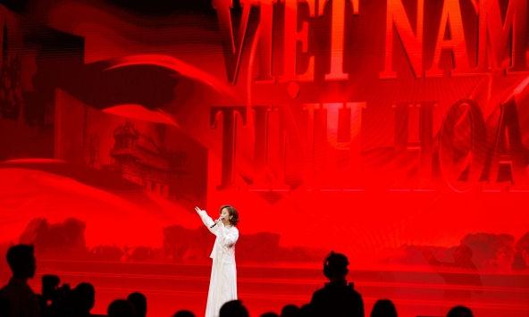 'Đã mắt, đã tai' với visual cực phẩm của Anh Tú và giọng hát 'khủng' của Lâm Bảo Ngọc tại KOL Summit 2026